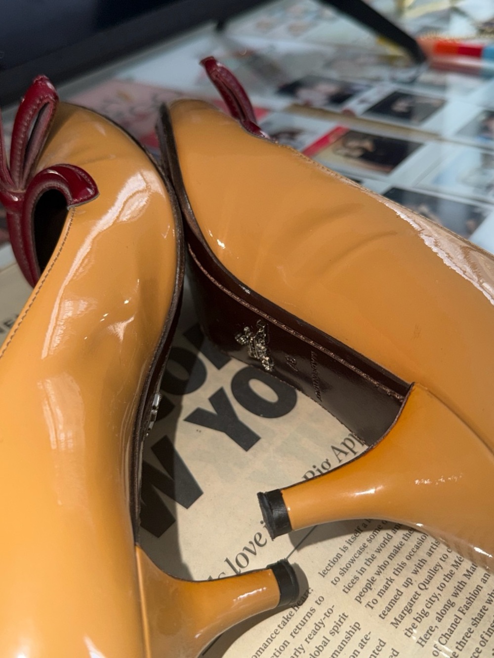 Prada Patent Leather Bow Kitten Heels | Size 37 Vintage - Picture 5 of 7
